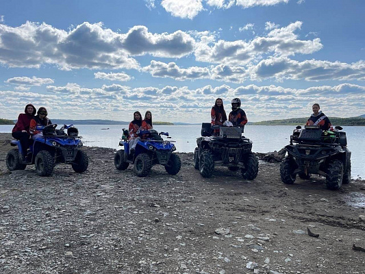 Прокат квадроциклов . Подарочные сертификаты Ultra Подарки Нижний Тагил. Купить оригинальный подарок или подарочный сертификат на Прокат квадроциклов . Сервис UltraPodarki.ru Нижний Тагил 8 800 505 95 30. 