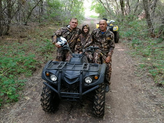 Катание на квадроциклах о Нижнем Тагиле. Сервис Ultra Подарки. Подарочный сертификат на катание на квадроциклах о Нижнем Тагиле. Закажите катание на квадроциклах недорого и наслаждайтесь активным отдыхом с друзьями. Выбирайте живописные маршруты для езды на квадроциклах. Сервис UltraPodarki.ru 8800-505-9530. Катание на квадроциклах, Прокат квадроциклов, езда на квадроцикле, прокат квадроциклов Нижний Тагил, катание на квадроциклах Нижний Тагил, Катание на квадроциклах зимой, Катание на квадроциклах летом, Сертификат на катание на квадроциклах 

