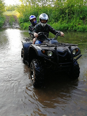 Катание на квадроциклах о Нижнем Тагиле. Сервис Ultra Подарки. Подарочный сертификат на катание на квадроциклах о Нижнем Тагиле. Закажите катание на квадроциклах недорого и наслаждайтесь активным отдыхом с друзьями. Выбирайте живописные маршруты для езды на квадроциклах. Сервис UltraPodarki.ru 8800-505-9530. Катание на квадроциклах, Прокат квадроциклов, езда на квадроцикле, прокат квадроциклов Нижний Тагил, катание на квадроциклах Нижний Тагил, Катание на квадроциклах зимой, Катание на квадроциклах летом, Сертификат на катание на квадроциклах 

